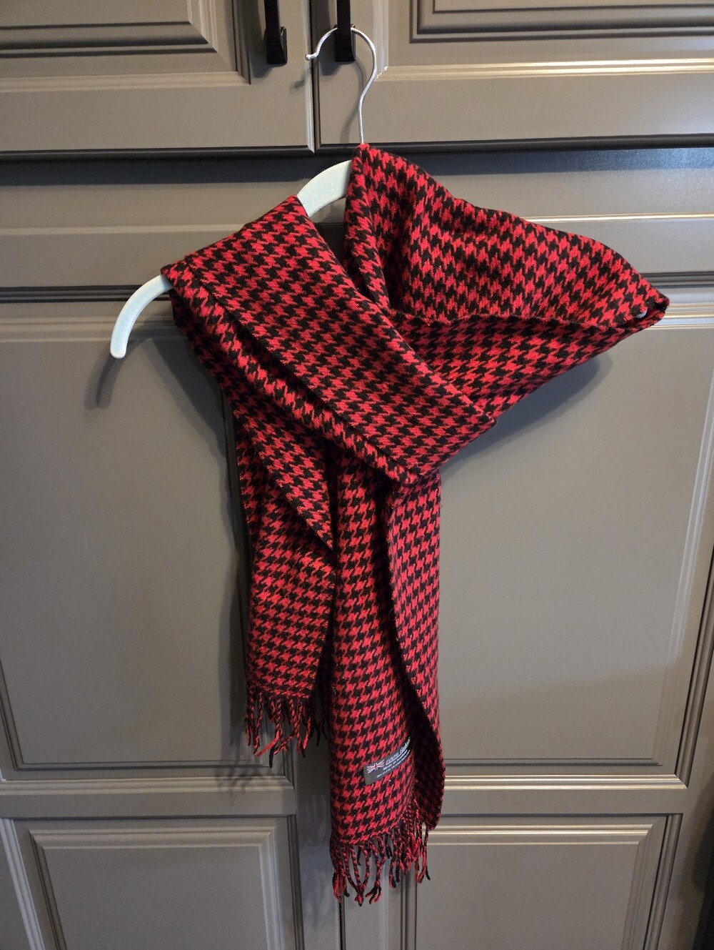 CASHMERE SCOTLAND MADE SCARF